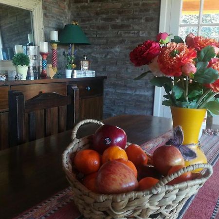 The Polo House Bed & Breakfast Пилар Екстериор снимка