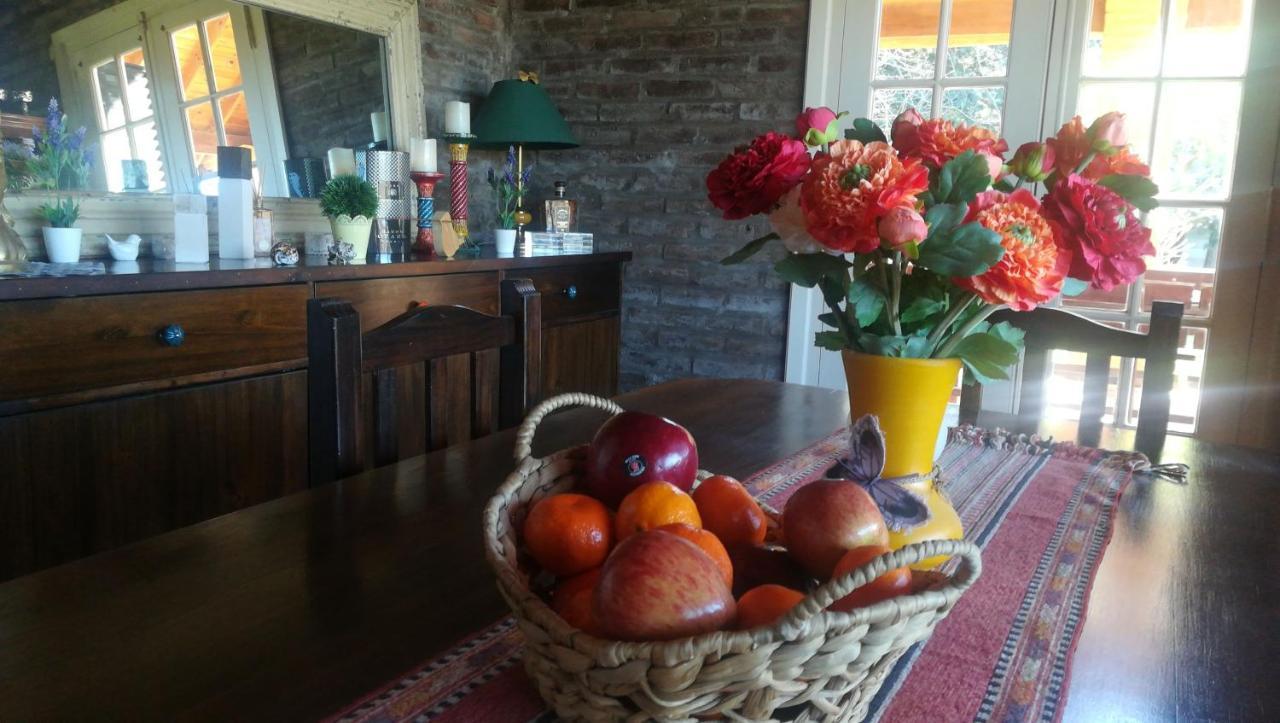 The Polo House Bed & Breakfast Пилар Екстериор снимка